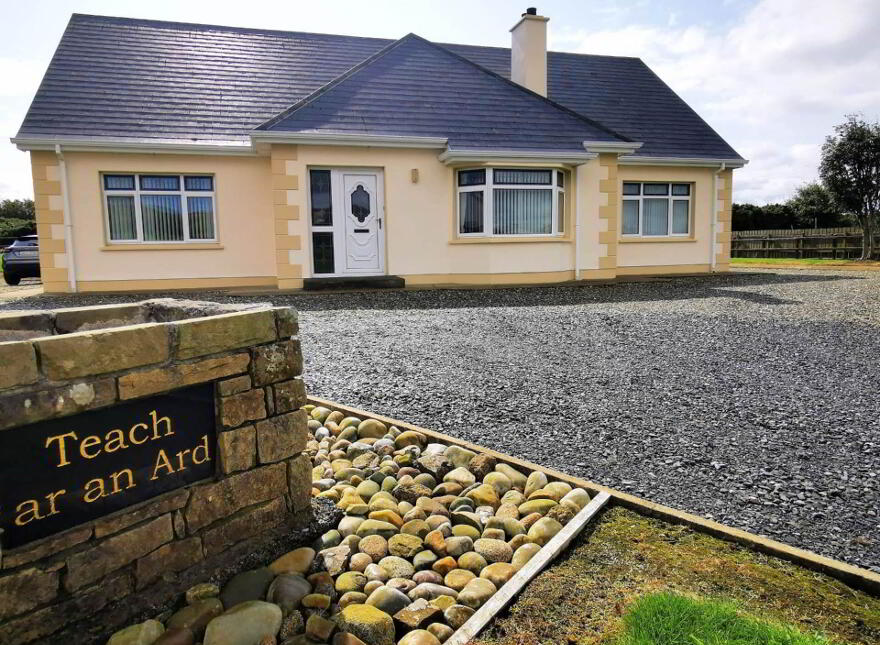 Teach Ar An Ard, Drumcarbit, Malin, F93N7C6