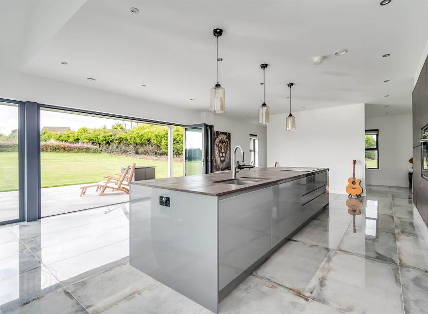 12 Gilnahirk Road West, Belfast, BT5 7SR