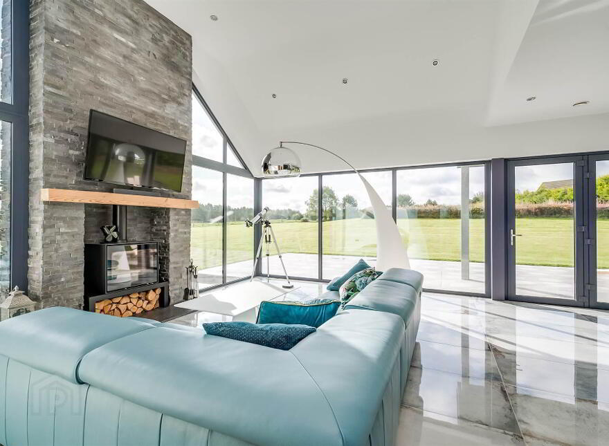 12 Gilnahirk Road West, Belfast, BT5 7SR