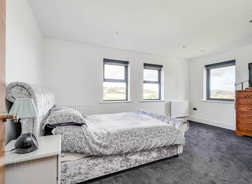 12 Gilnahirk Road West, Belfast, BT5 7SR