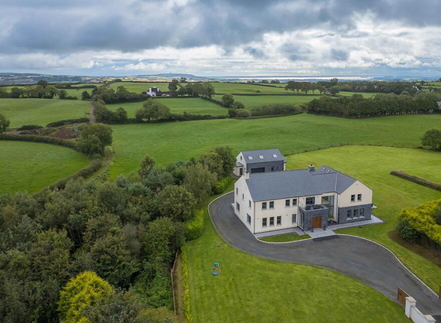 12 Gilnahirk Road West, Belfast, BT5 7SR