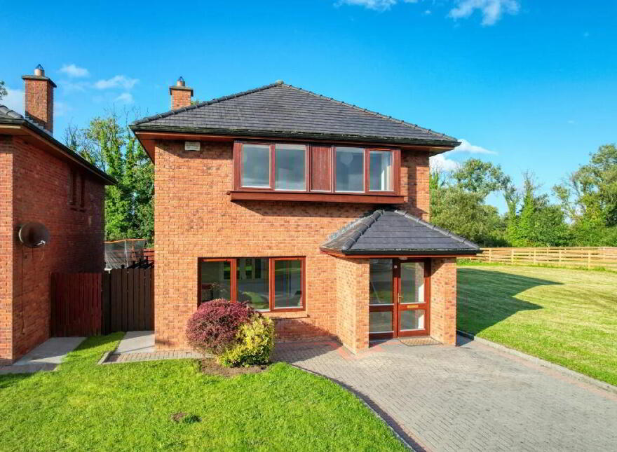 11 Ash Lawns, Clonbalt Wood, N39V3F2 photo