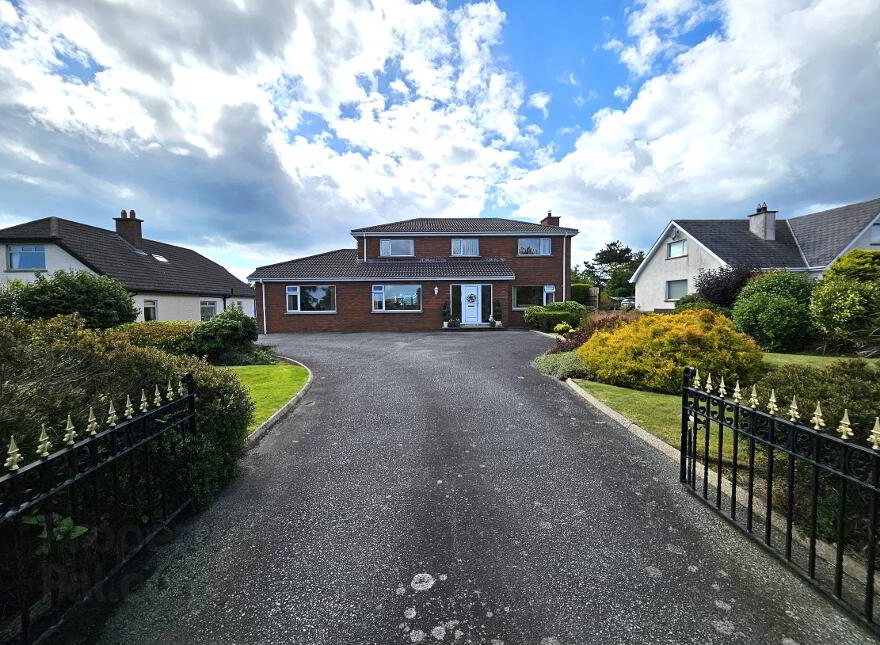 16a Moneydarragh Road, Annalong, BT34 4TY photo