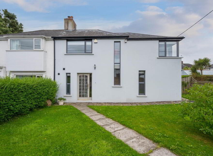 21 Lille Park, Finaghy, Belfast, BT10 0LR photo