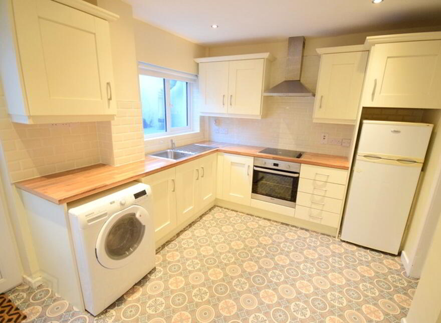 25 Delaware Street, Belfast, BT6 8ET