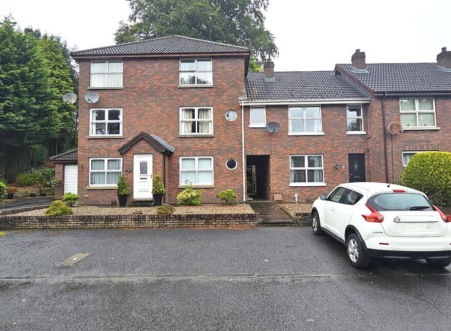 2 Grovewood Court, Kingsway, Dunmurry, BT17 9NN photo