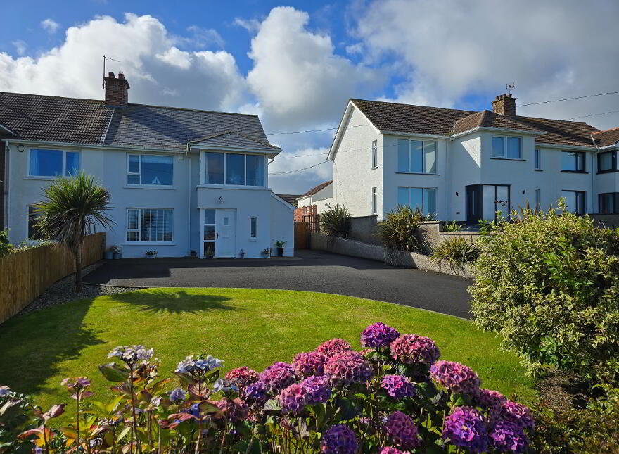 60 Bayhead Road, Portballintrae, Bushmills, BT57 8SA