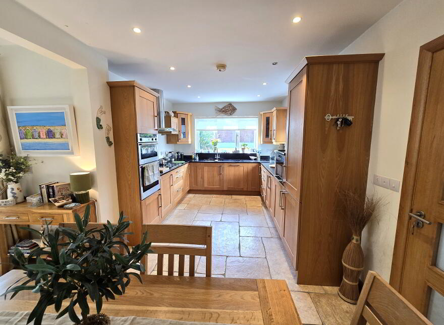 60 Bayhead Road, Portballintrae, Bushmills, BT57 8SA