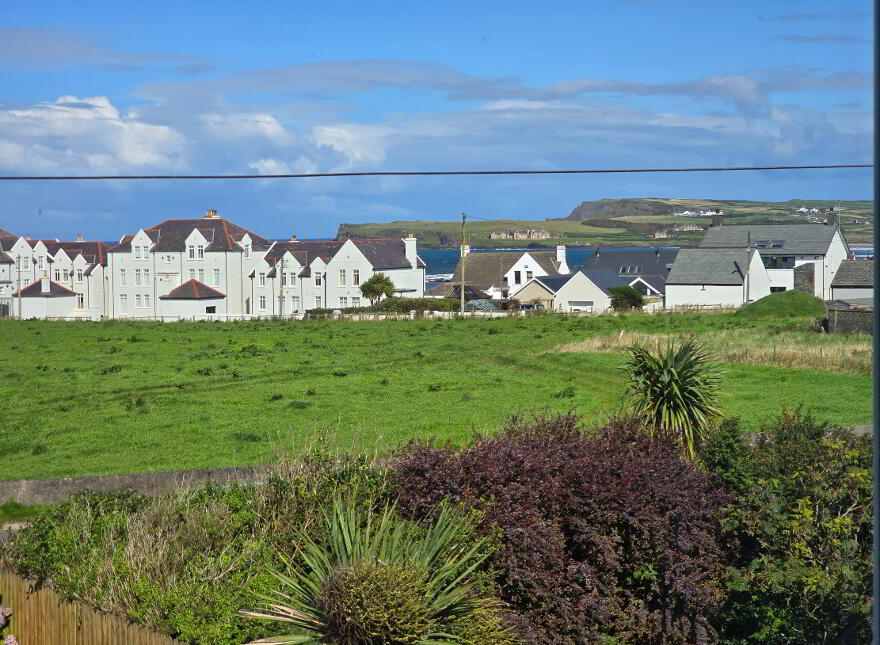 60 Bayhead Road, Portballintrae, Bushmills, BT57 8SA