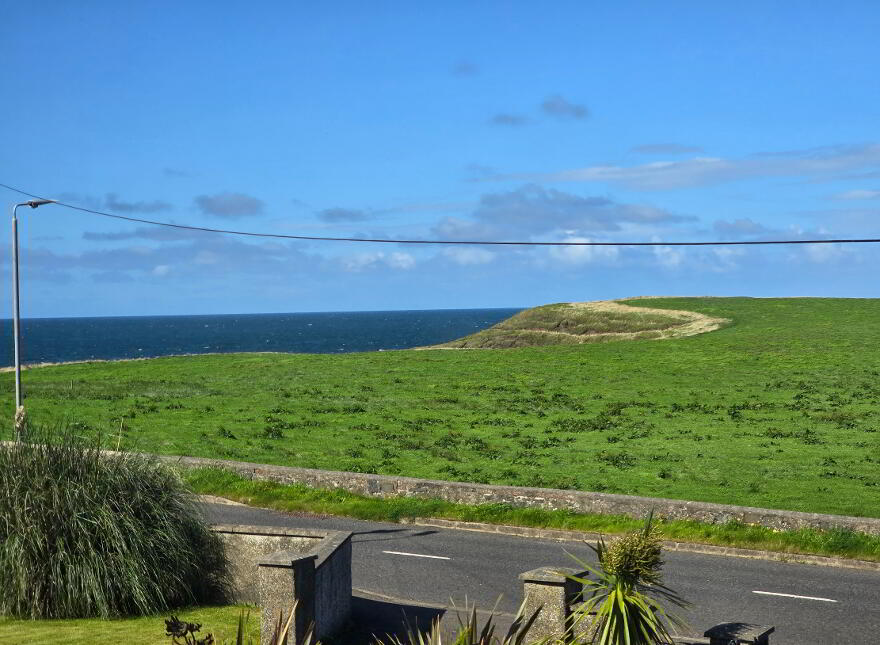 60 Bayhead Road, Portballintrae, Bushmills, BT57 8SA