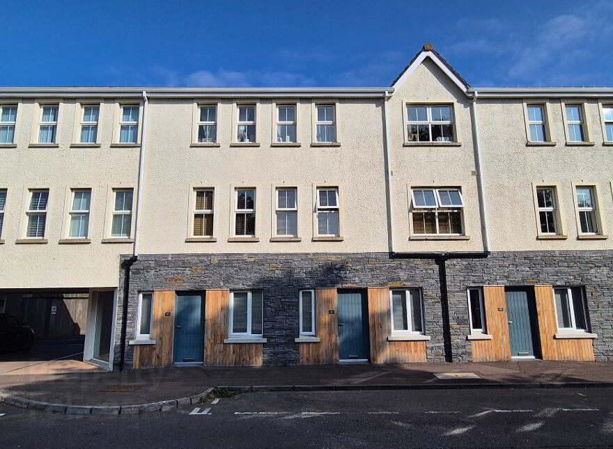 1 Fountain Court, Circular Road, Coleraine, BT52 1GT photo