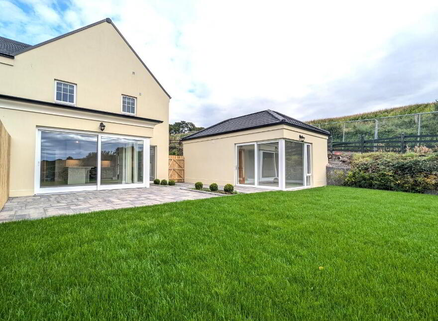 11 Willowbank Lane, Annsborough, Castlewellan, BT31 9FL photo