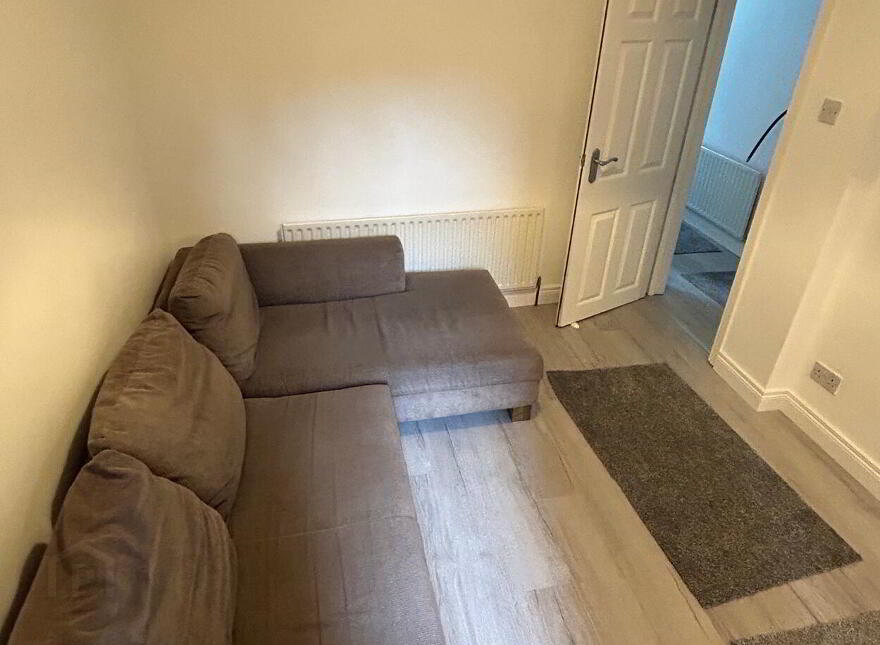 157 Donegall Road, Room 3, All Bills Included, Belfast, BT12 5NA