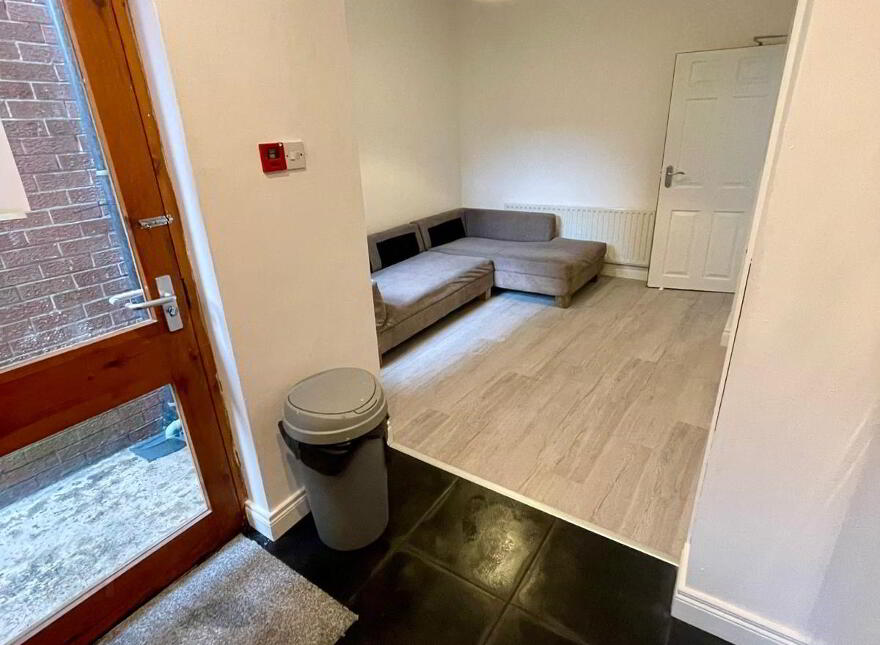 Donegall Road, Room 4, All Bills Included, Belfast, BT12 5NA