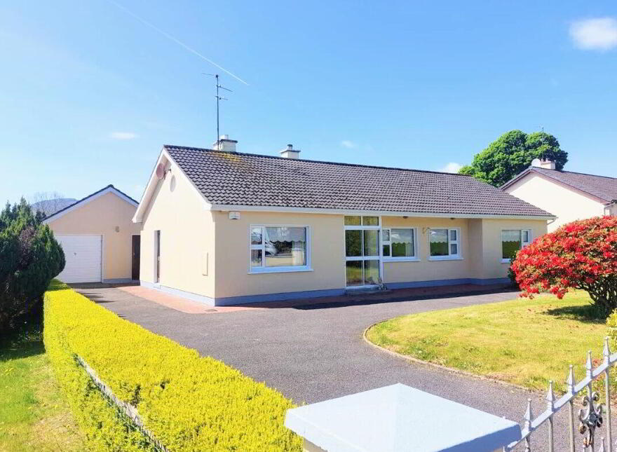 2 Park Road, Manorhamilton, F91TR53 photo