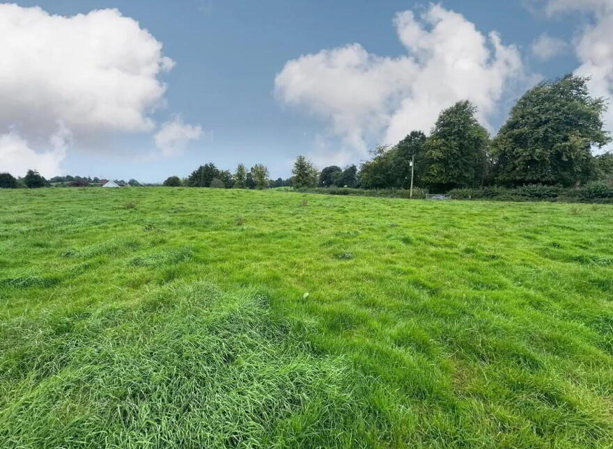 Lands, At Carn photo