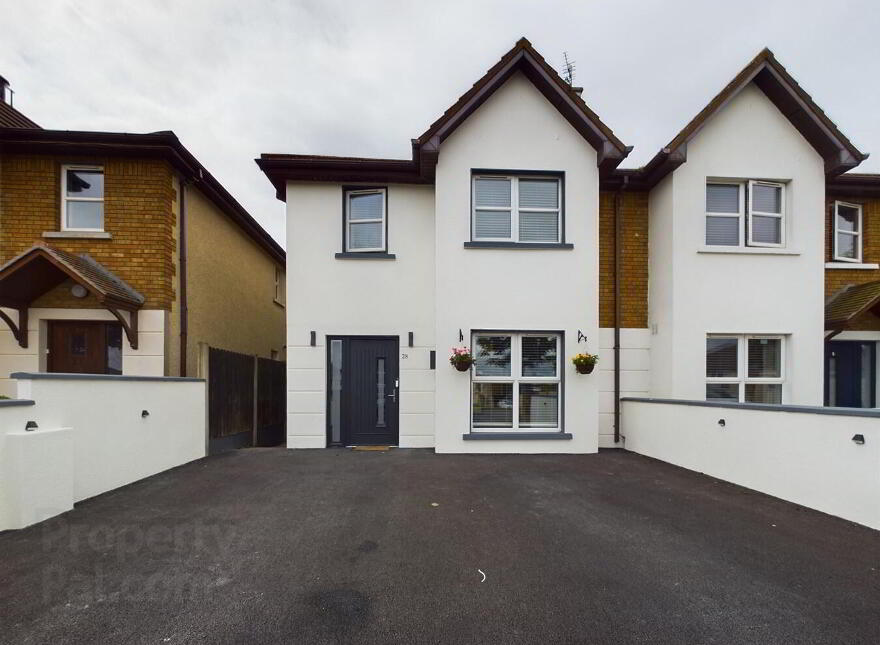 28 Glenside, Ballycarnane Woods, Tramore, X91H7E8 photo