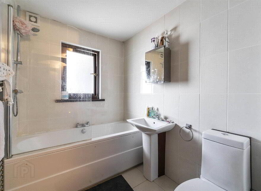 3c Newforge Grange, Malone Road, Belfast, BT9 5QB