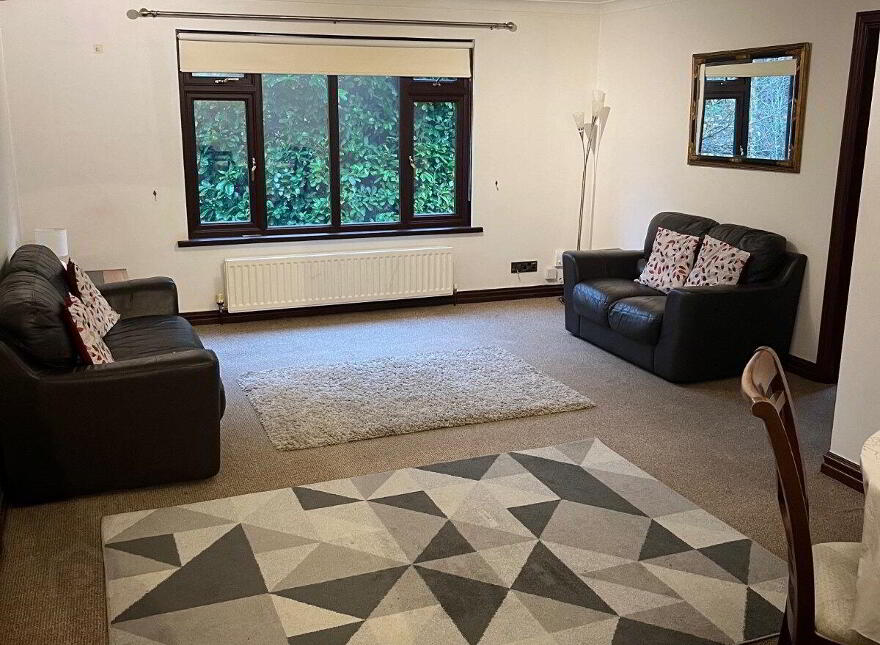 3c Newforge Grange, Malone Road, Belfast, BT9 5QB