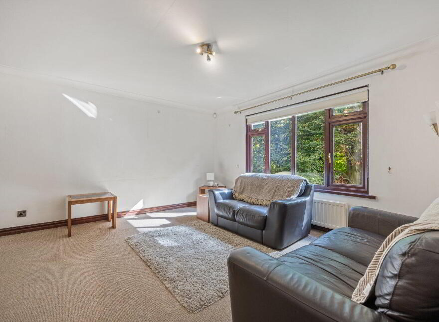 3c Newforge Grange, Malone Road, Belfast, BT9 5QB
