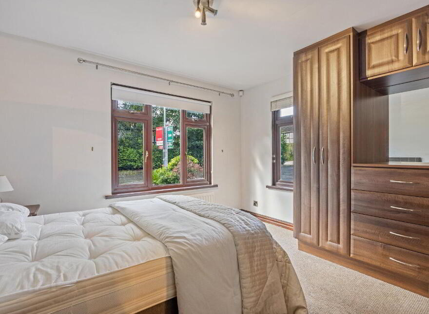 3c Newforge Grange, Malone Road, Belfast, BT9 5QB