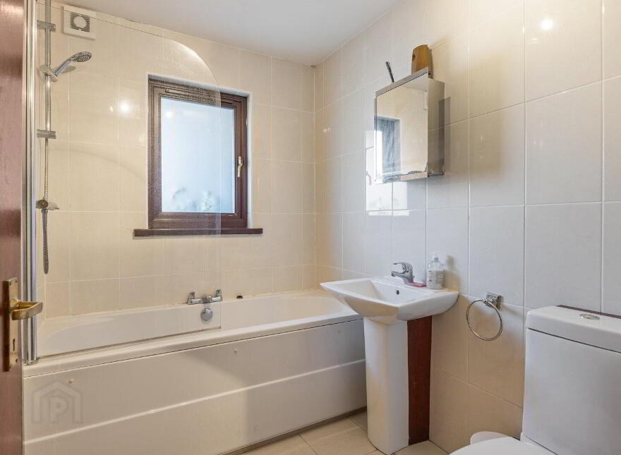 3c Newforge Grange, Malone Road, Belfast, BT9 5QB