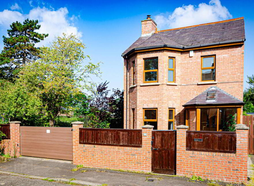 59 Onslow Gardens, Ravenhill, Belfast, BT6 0AQ