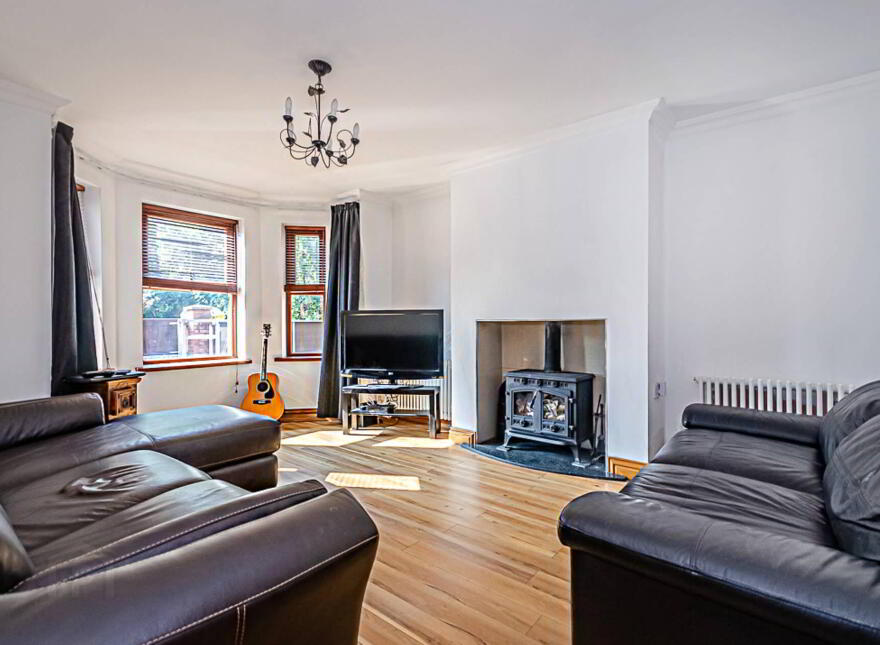 59 Onslow Gardens, Ravenhill, Belfast, BT6 0AQ