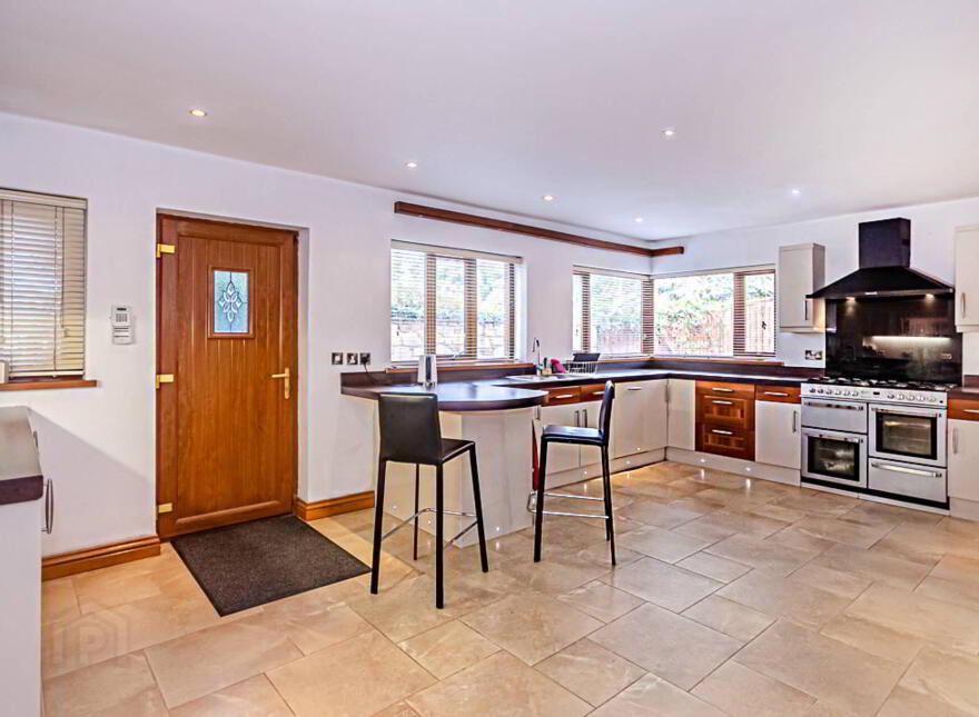 59 Onslow Gardens, Ravenhill, Belfast, BT6 0AQ