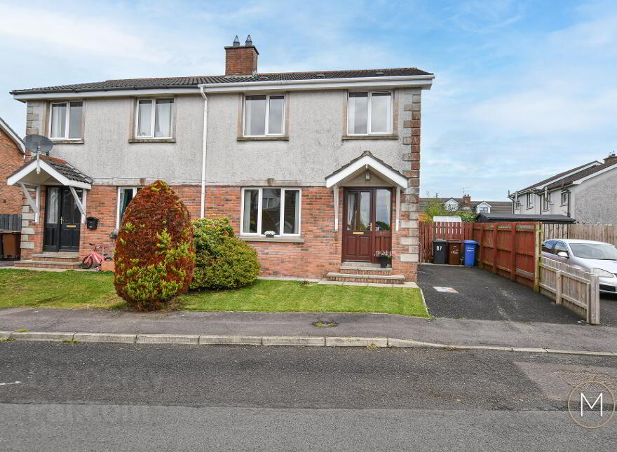 87 The Oaks, Randalstown, BT41 3NE photo