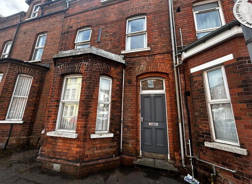 Flat 2, 102 Wellesley Avenue, Belfast, BT9 6DH photo