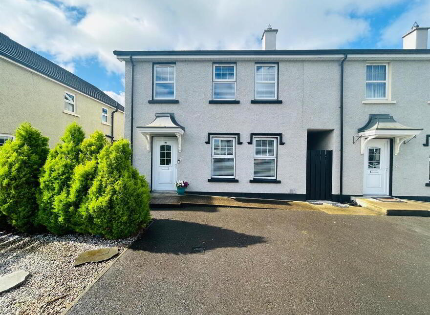 7 Victoria Meadows, Magheramason, BT47 2TX photo