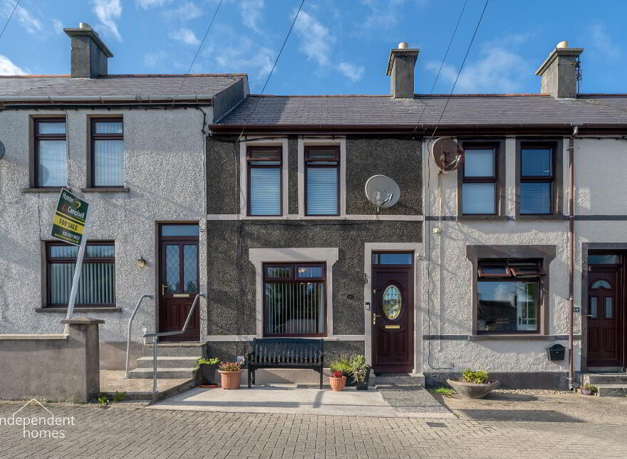 16 Rugby Terrace, Larne, BT40 1SG photo