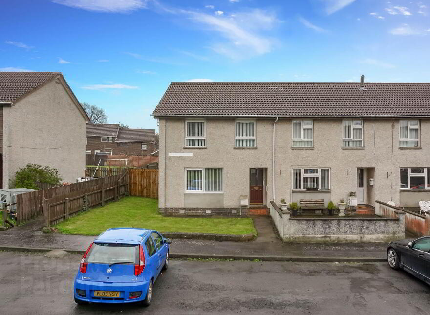 12 Beechwood Grove, Lisburn, BT28 2UU photo