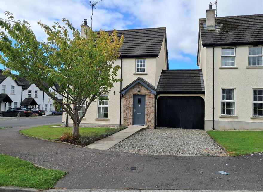 40 Drumlin Grange, Moneyslane, Castlewellan, BT31 9UT photo