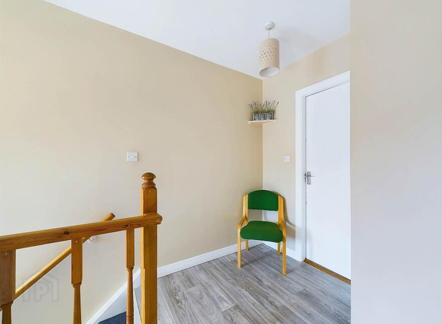 Roche Nagle Medicial Pratice, Kickham Street, Carrick-On-Suir, E32T922