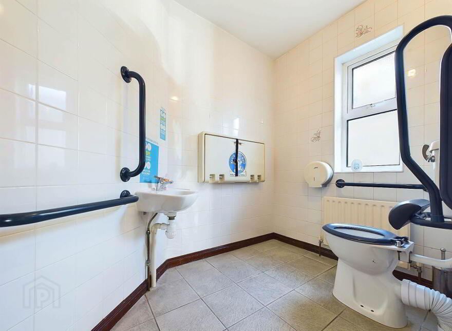 Roche Nagle Medicial Pratice, Kickham Street, Carrick-On-Suir, E32T922