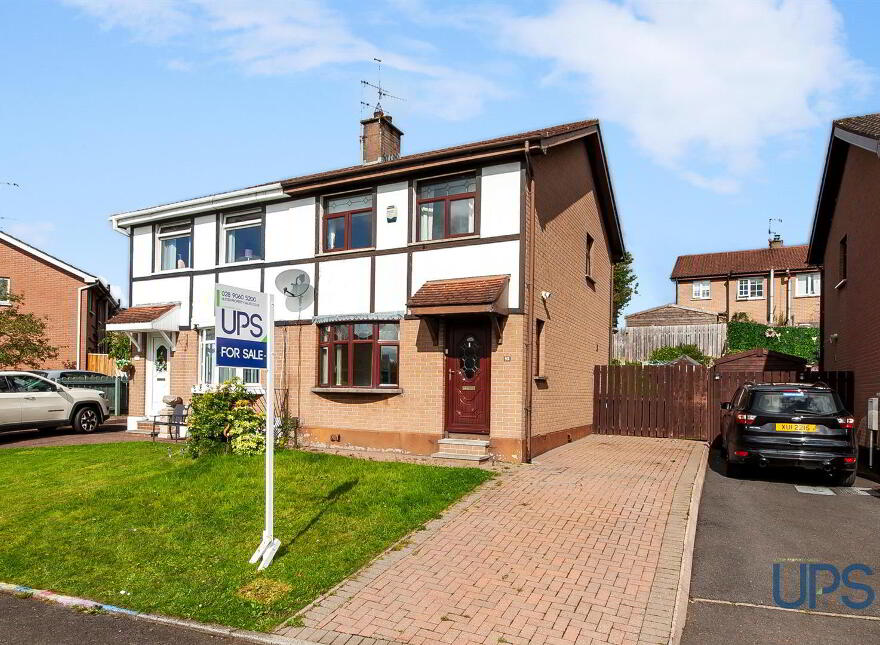 92 Hazelwood Avenue, Stewartstown Road, Belfast, BT17 0SZ photo