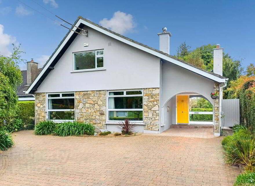 57 Shrewsbury Lawn, Cabinteely, Dublin, D18E3X0 photo