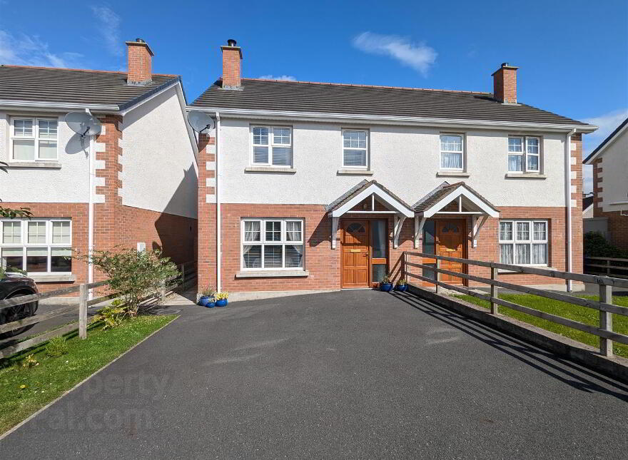 93 Church View, Castlewellan, BT31 9FY photo