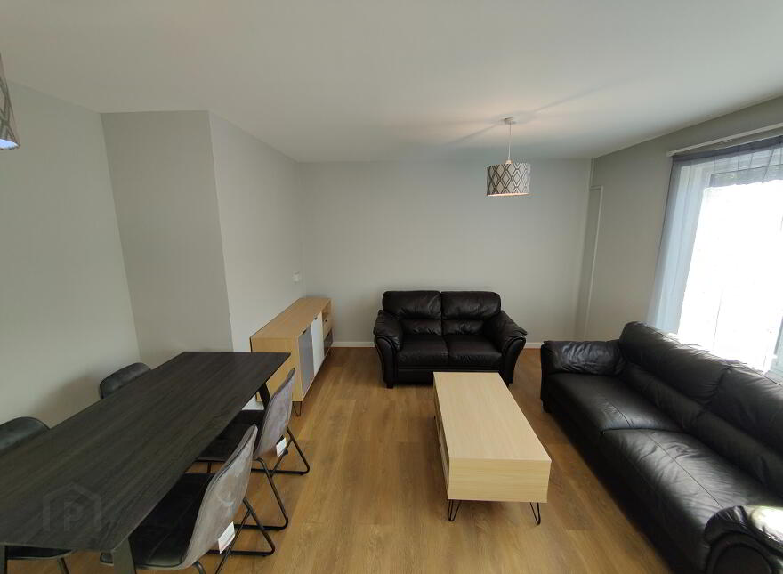 2e Stranmillis Court, Lower Malone, Belfast, BT9 5EU