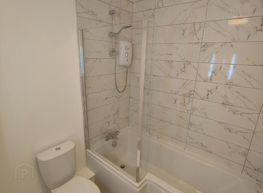 2e Stranmillis Court, Lower Malone, Belfast, BT9 5EU