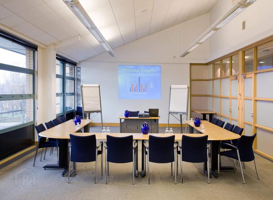 Serviced Office Suites, The Mount Business Centre, 2 Woodstock Link, Belfast, BT6 8DD