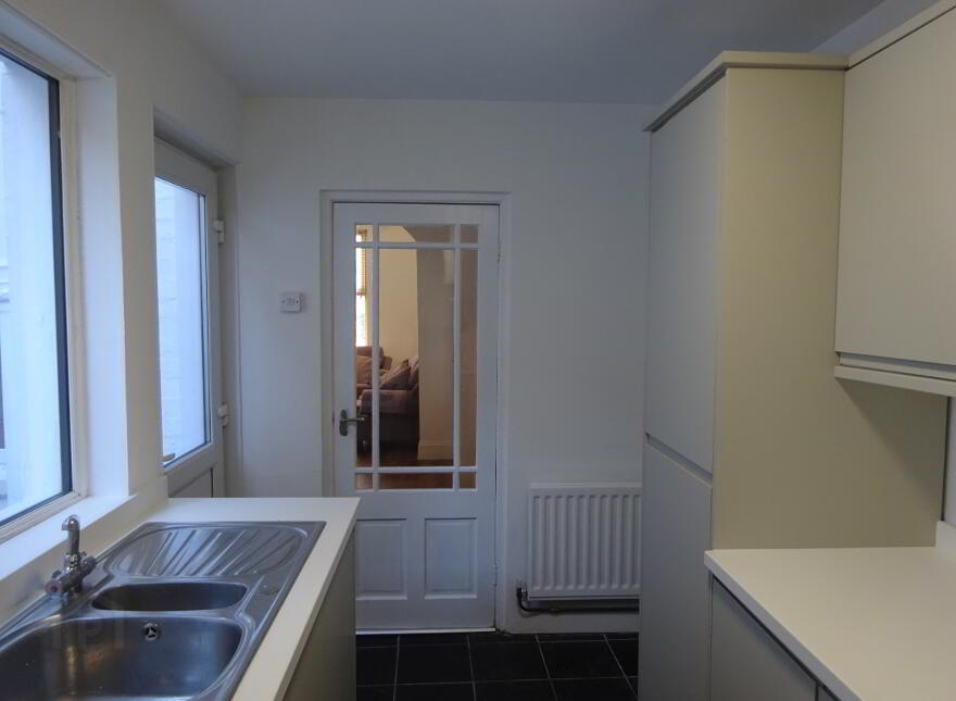 11 Deramore Street, Belfast, BT7 3FS