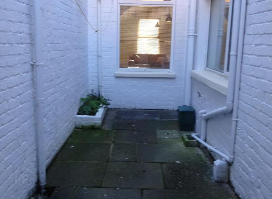11 Deramore Street, Belfast, BT7 3FS