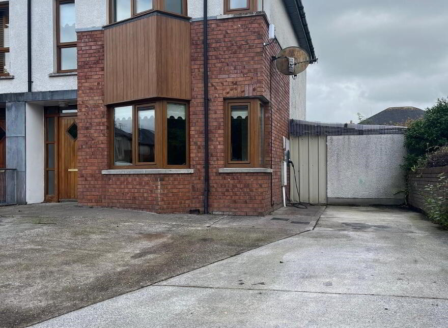 33 Rathcarrig, Fermoy, P61K258 photo