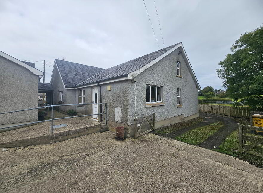 182/182a Moyarget Road, Ballycastle, BT54 6JQ