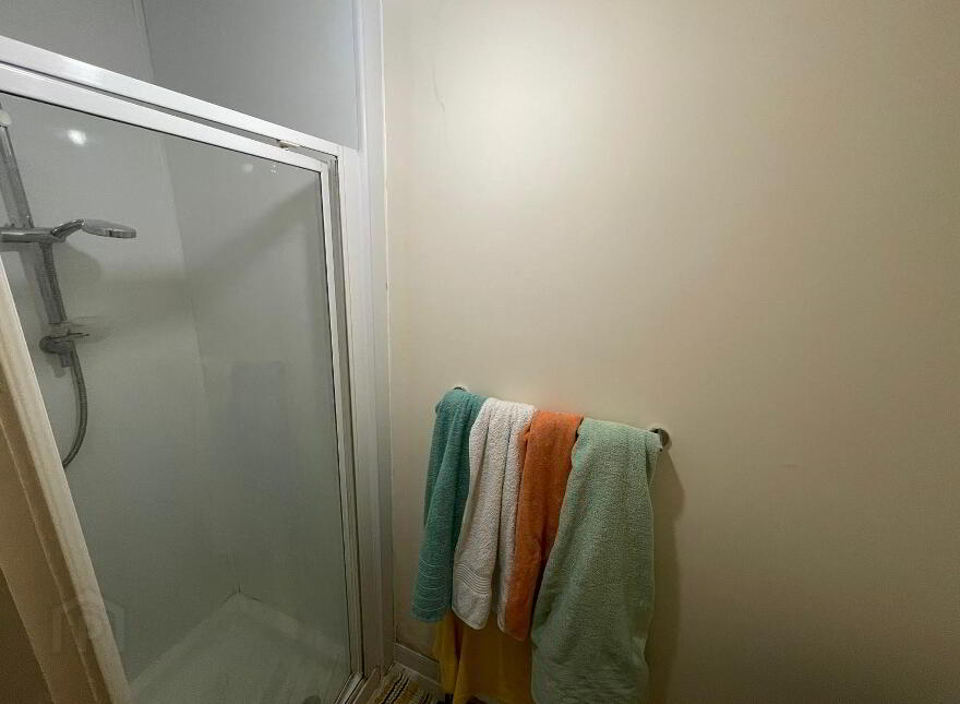 49 Cromwell Road Apt 1, Belfast, BT7 1JX