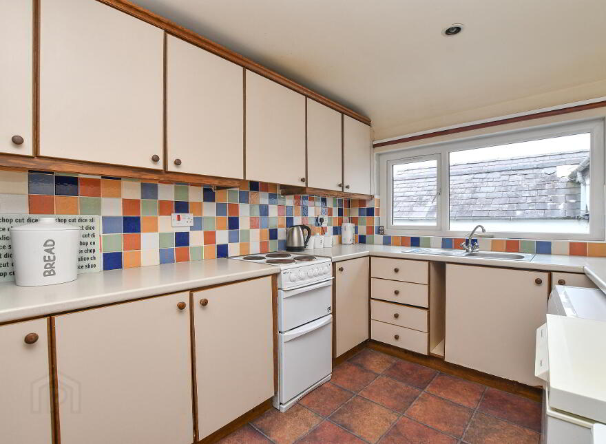 11 Marine Road, Carnlough, BT44 0HE