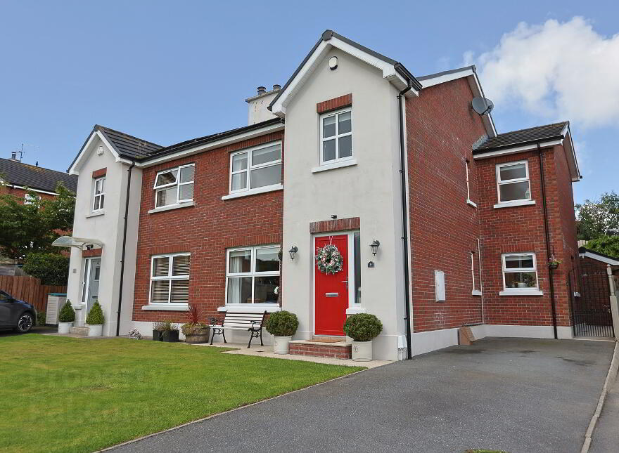 6 Lis Ard Court, Newry, BT35 8WS photo